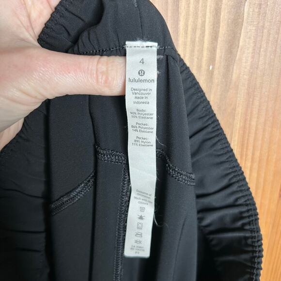 Lululemon On The Fly Pant Women’s 4 Black Athleisure Neutral Minimalist Casual - Picture 9 of 9